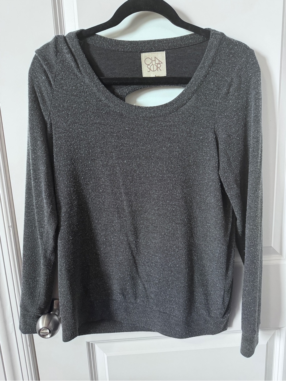 Chaser Women's Charcoal Long-Sleeve Sweater-Medium
